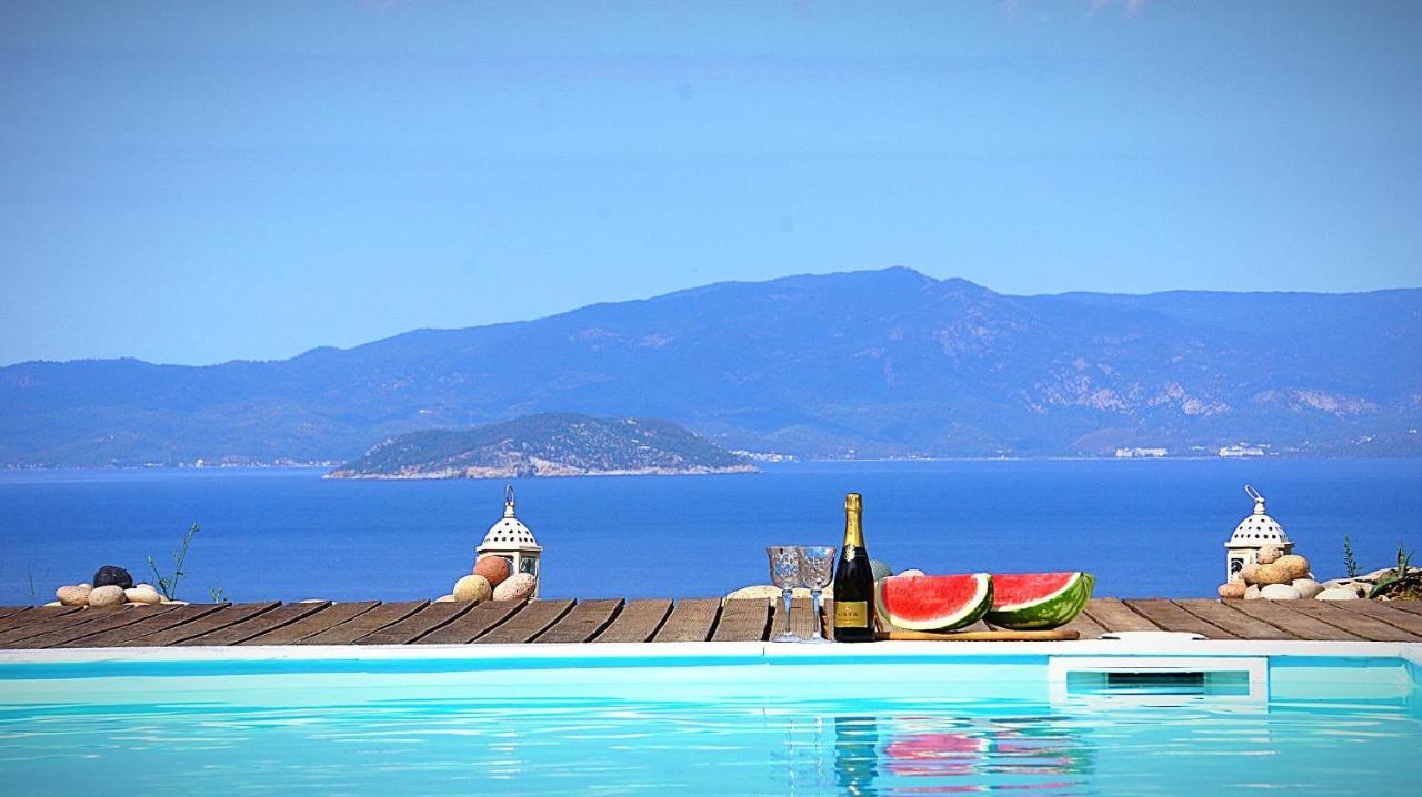 Villa Freebird Vip Bachelor Party & Wedding Events Pefkochori Exterior photo