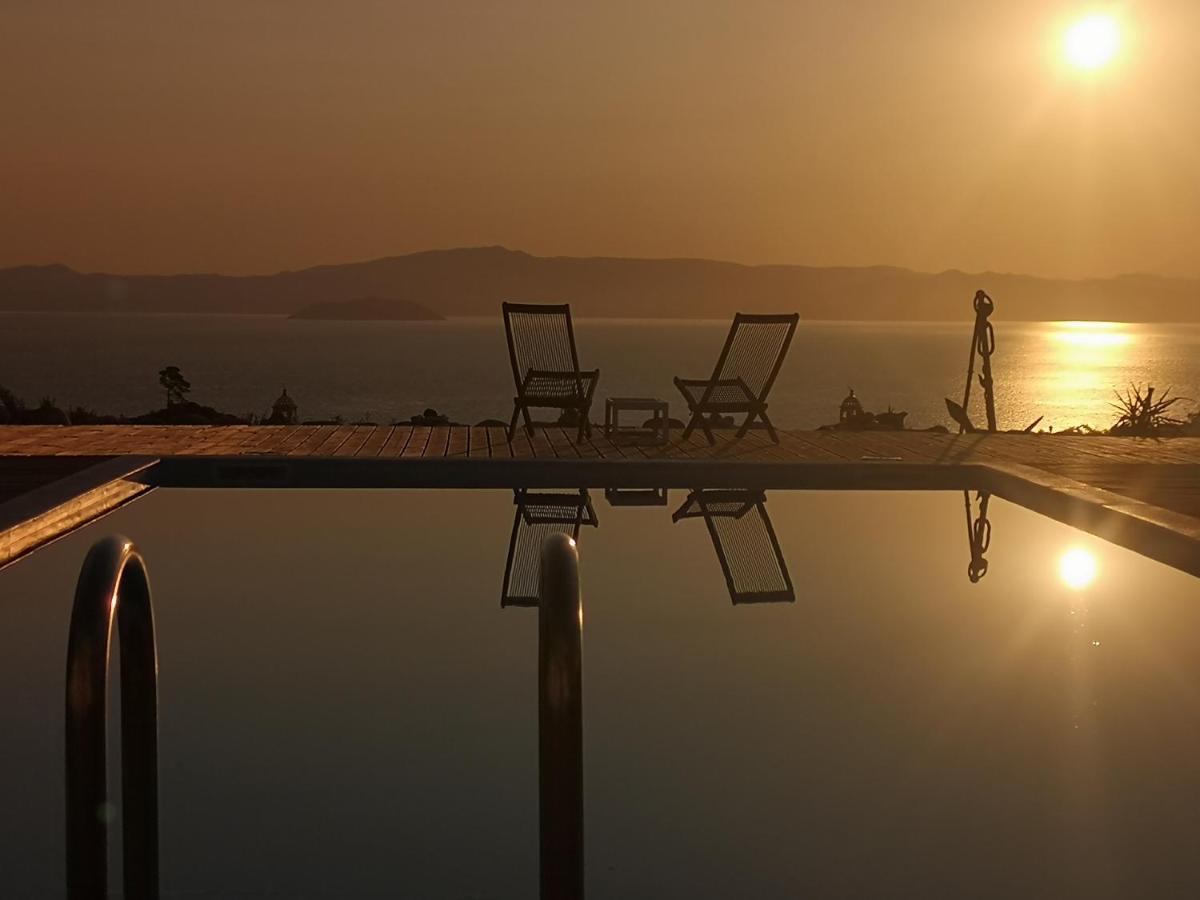Villa Freebird Vip Bachelor Party & Wedding Events Pefkochori Exterior photo